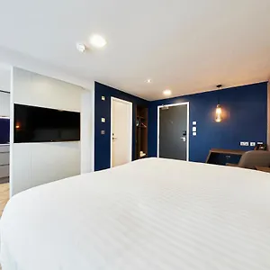 https://roomzzz-newcastle.hotels-newcastle-upon-tyne.com